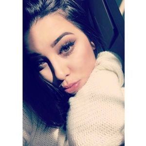 Meet your Posher, Celina